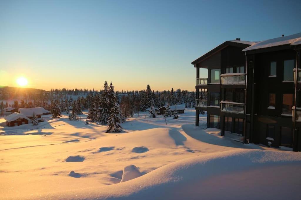 Leilighet Med Panoramautsikt Sjusjoen Innendors Parkering 外观 照片